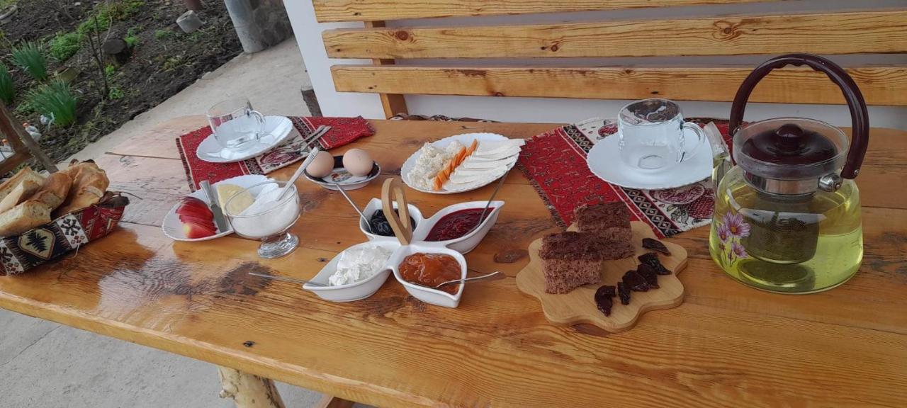 Amoj B&B And Guest House ألافيردي المظهر الخارجي الصورة